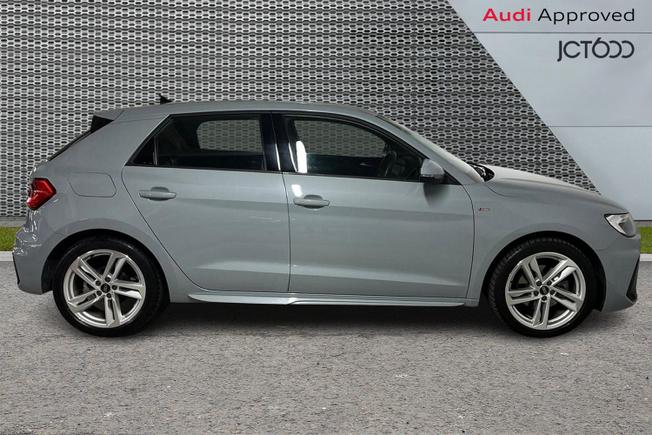 AUDI A1 Photo 4