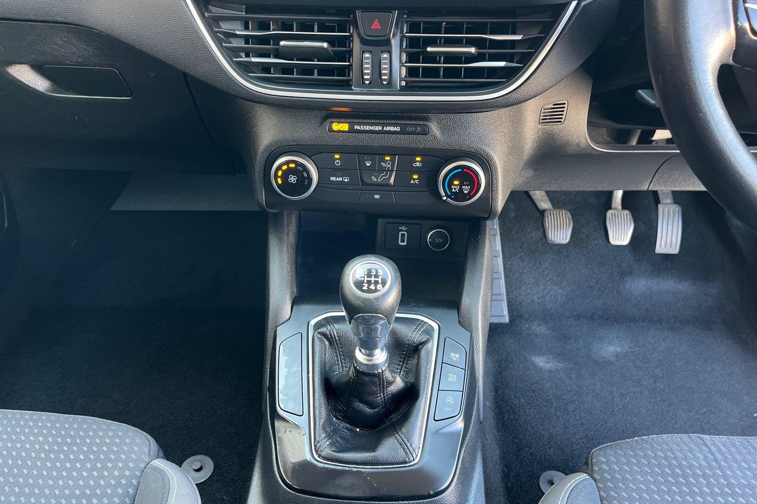 Ford Focus Photo 30