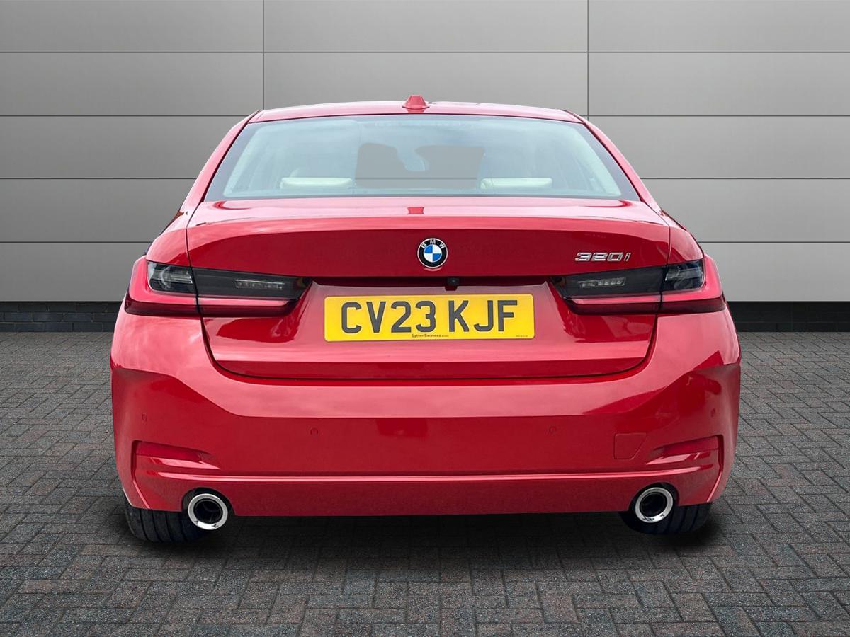 BMW 3 Series Photo 6