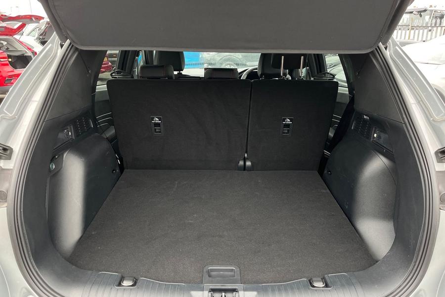 Ford KUGA Photo autoimg-5471ea0f9aec59656e7eed3488202831ad0381e7.jpg