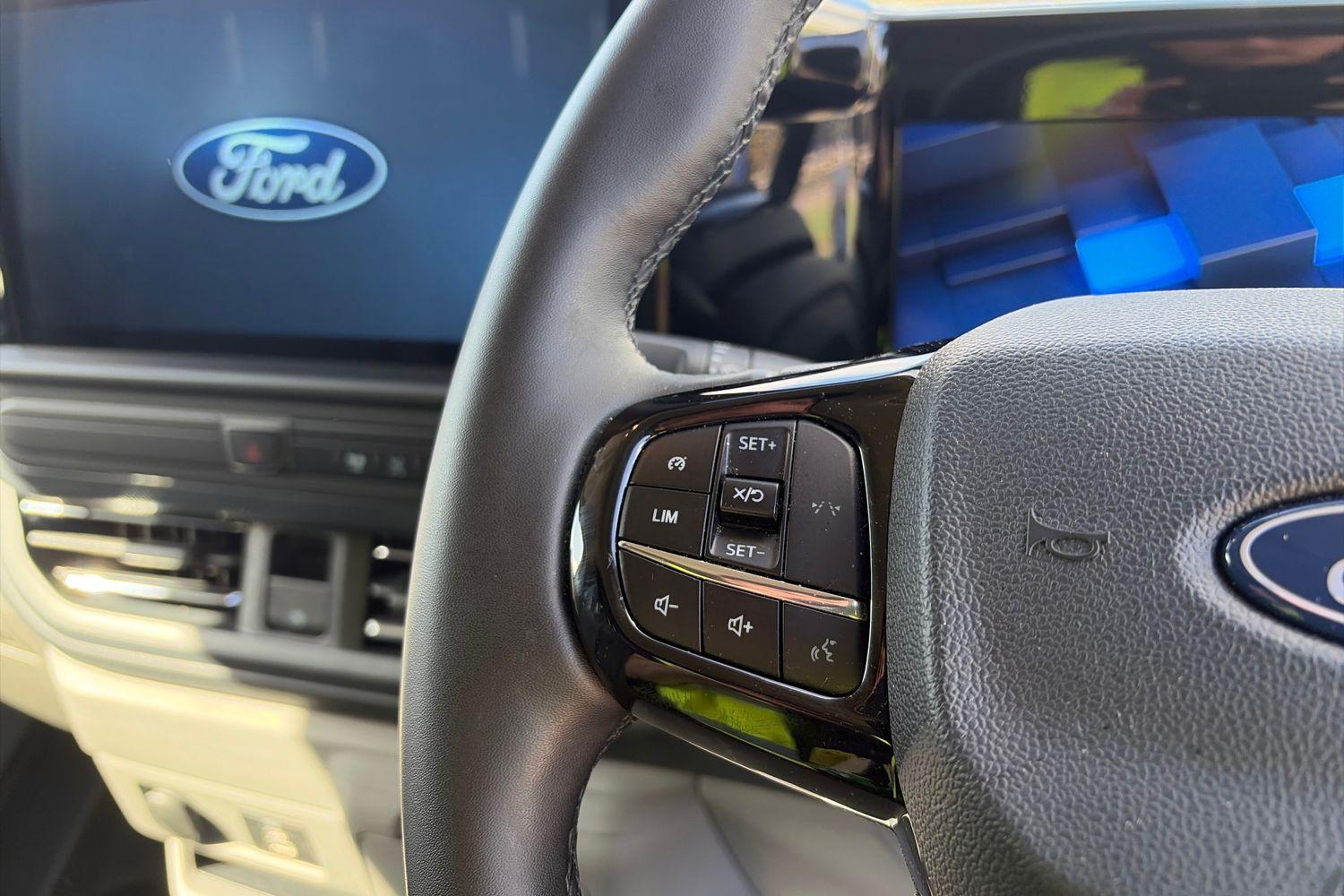 Ford TRANSIT CUSTOM Photo 29