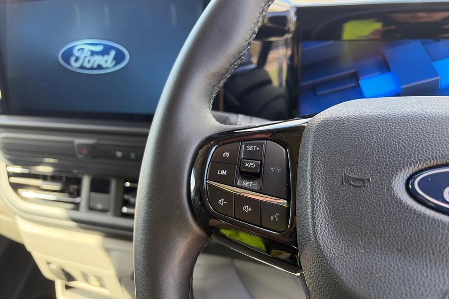 Ford TRANSIT CUSTOM Photo autoimg-5471ebee6f6a79d507f74be4ee1e3e0e0ba13b45.jpg
