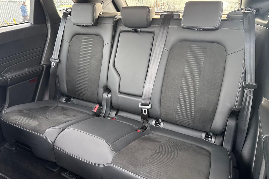 Ford KUGA Photo autoimg-5475888c19adac3ec4e419a72ad2ee99802d47af.jpg