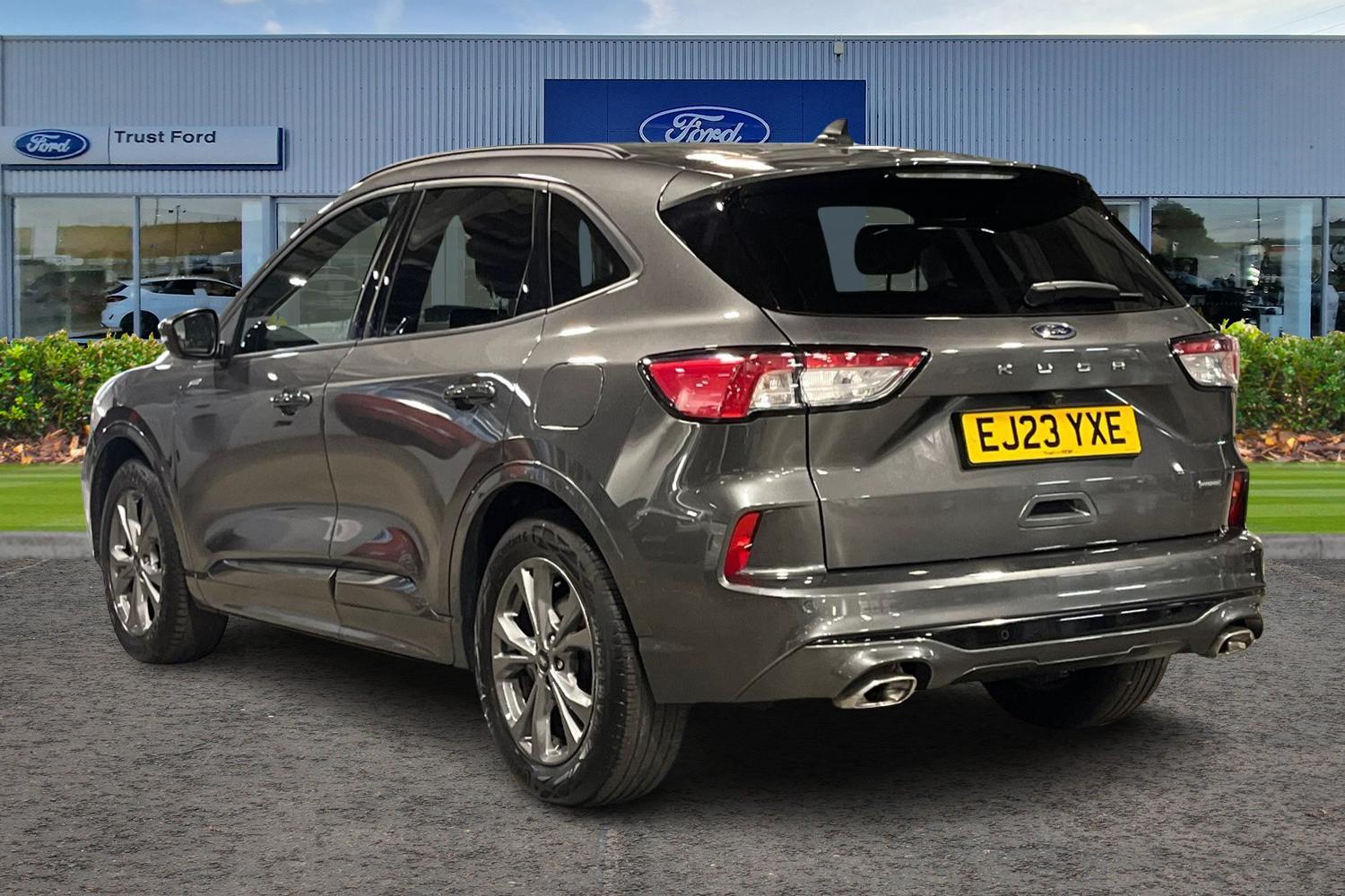 Ford KUGA Photo 1