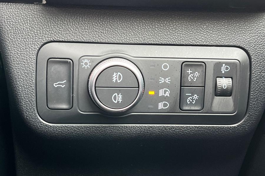 Ford KUGA Photo autoimg-5478f94985ac33a5cd74c80d11f221d450e35fbc.jpg