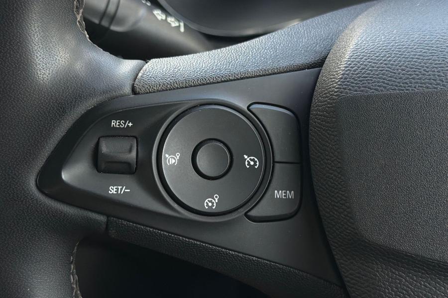 Vauxhall CORSA Photo autoimg-547c806cc78950046060acd8285d6cf24a5575e4.jpg