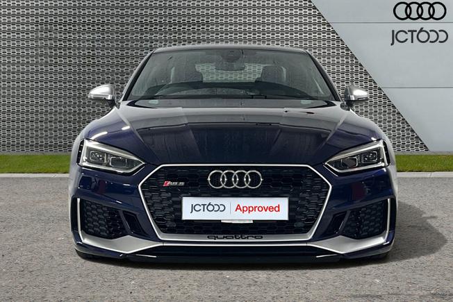Audi RS5 Photo 8
