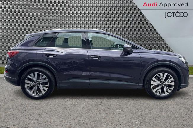 AUDI Q4 E-Tron Photo 4