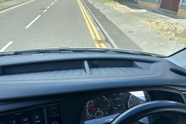 VOLKSWAGEN Transporter Photo 41