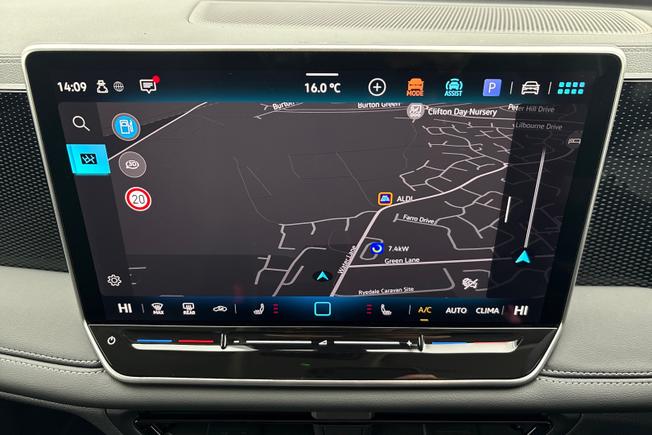 VOLKSWAGEN Tiguan Photo 14