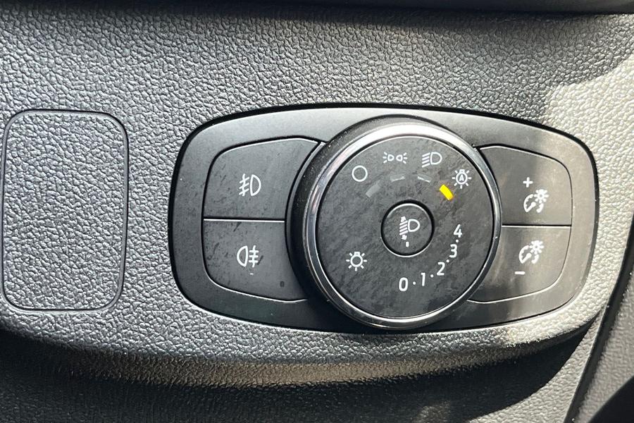 Ford Focus Photo autoimg-548849af45b584073b4feef9d8a56f18c24055d7.jpg