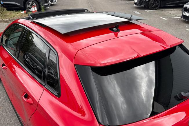 AUDI S3 Photo 32