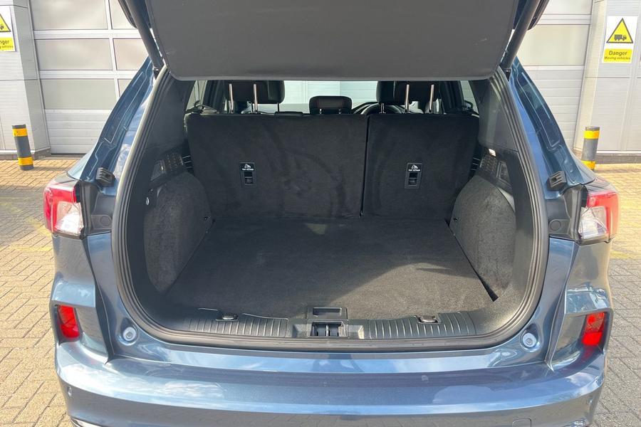 Ford KUGA Photo autoimg-548abda2c28c5ab4870cc10dff49516e9ee8fc0e.jpg