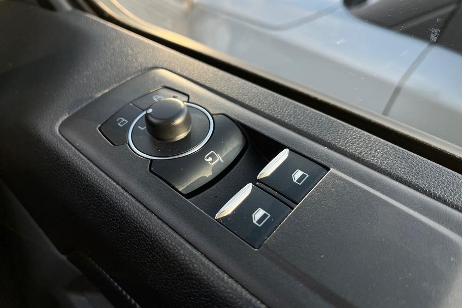 Used Ford Transit Custom WR75HYM 31