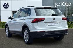VOLKSWAGEN Tiguan Photo 3