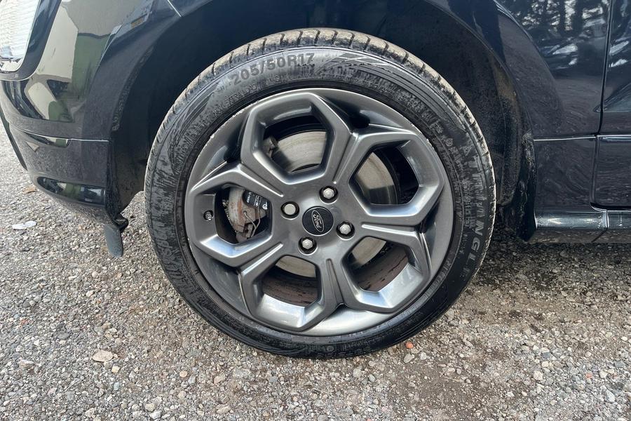 Ford EcoSport Photo autoimg-5491047e9212e2aced1695bc86b0eeb3b677e02f.jpg