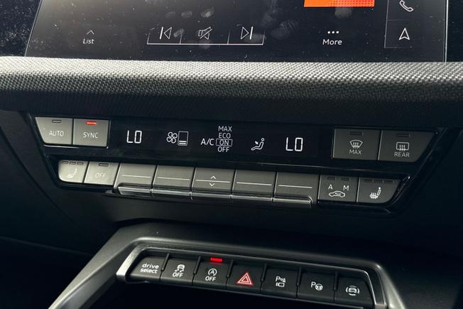 AUDI A3 Photo 35