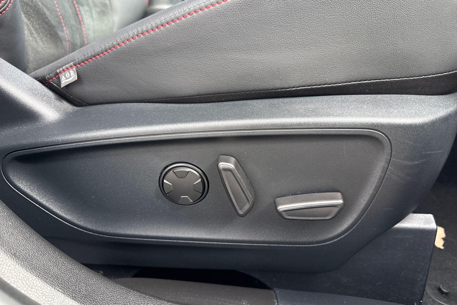 Ford KUGA Photo 35