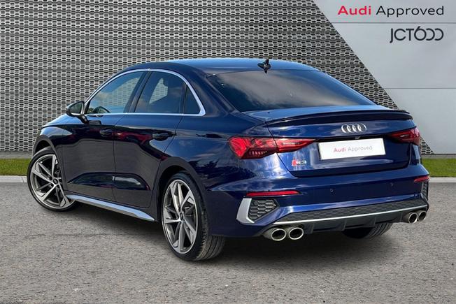 AUDI S3 Photo 3