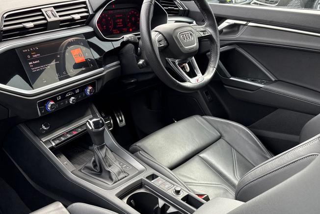 AUDI Q3 Photo 27