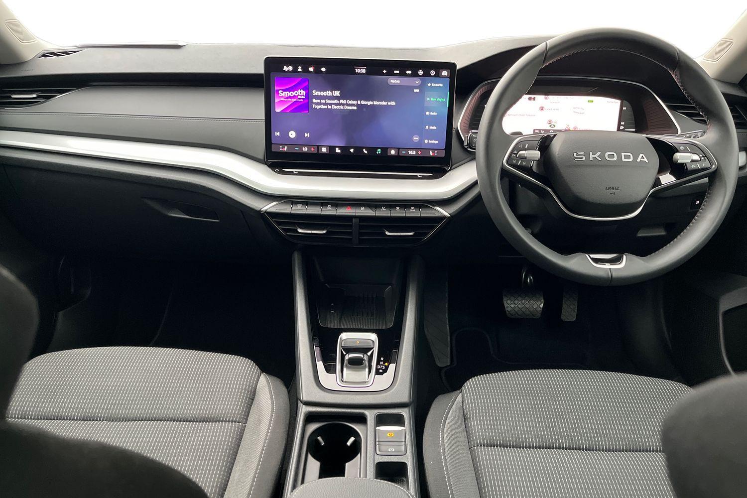 Skoda OCTAVIA Photo 9