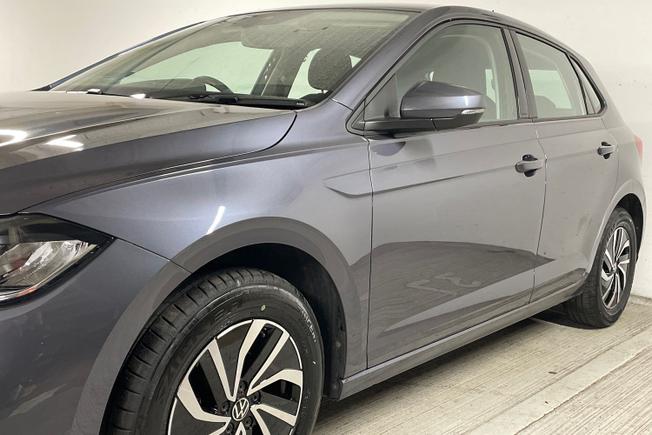 VOLKSWAGEN Polo Photo 30