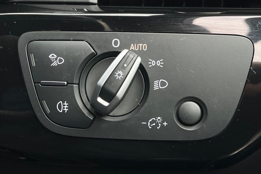 Audi A4 Photo autoimg-549d0ef2160e25884716374673a366a1608db2b7.jpg