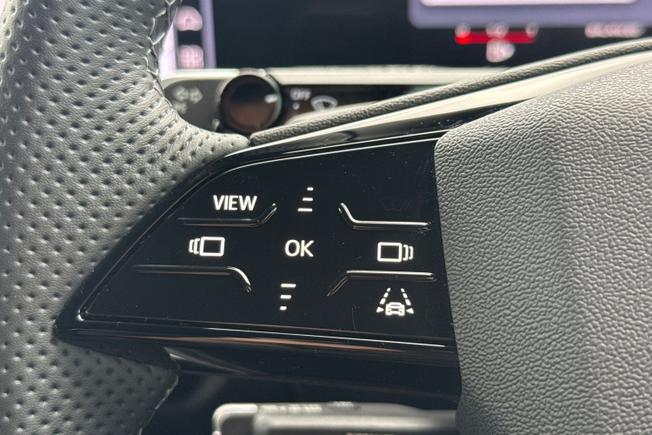 AUDI Q3 Photo 16