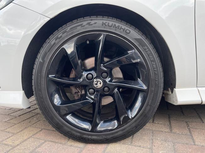 VAUXHALL Corsa Photo 29