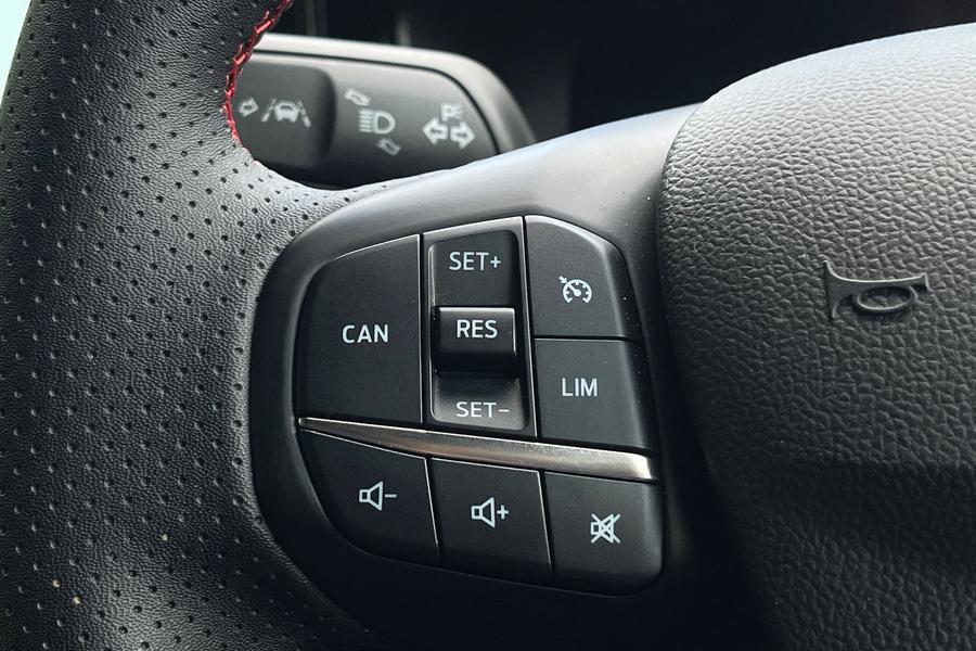 Ford Focus Photo autoimg-54a8fded377e9c7621b589980f9c6f51af0dbb7f.jpg