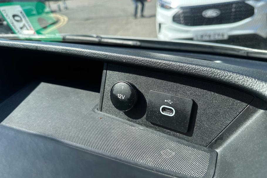 Used FORD TRANSIT HN24DWY 25