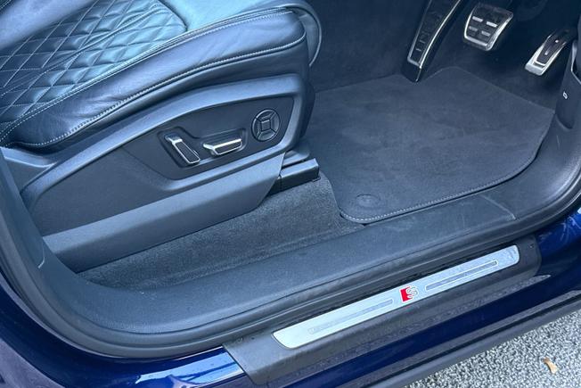 AUDI Sq7 Photo 28