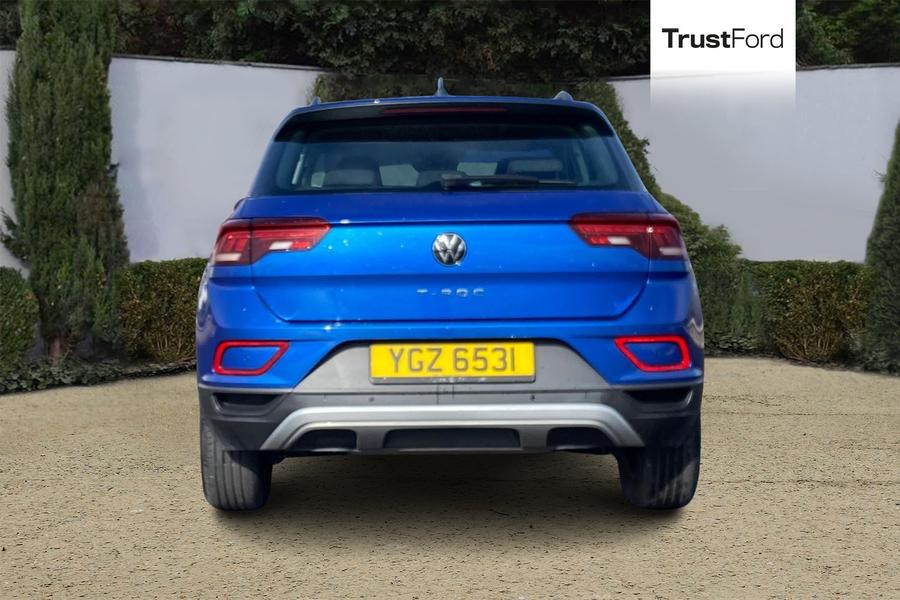 Volkswagen T-ROC Photo autoimg-54bcc52ea079dc2e3a38abe60aabb3c26c642a04.jpg