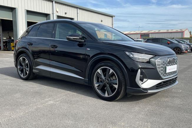 AUDI Q4 E-Tron Photo 23