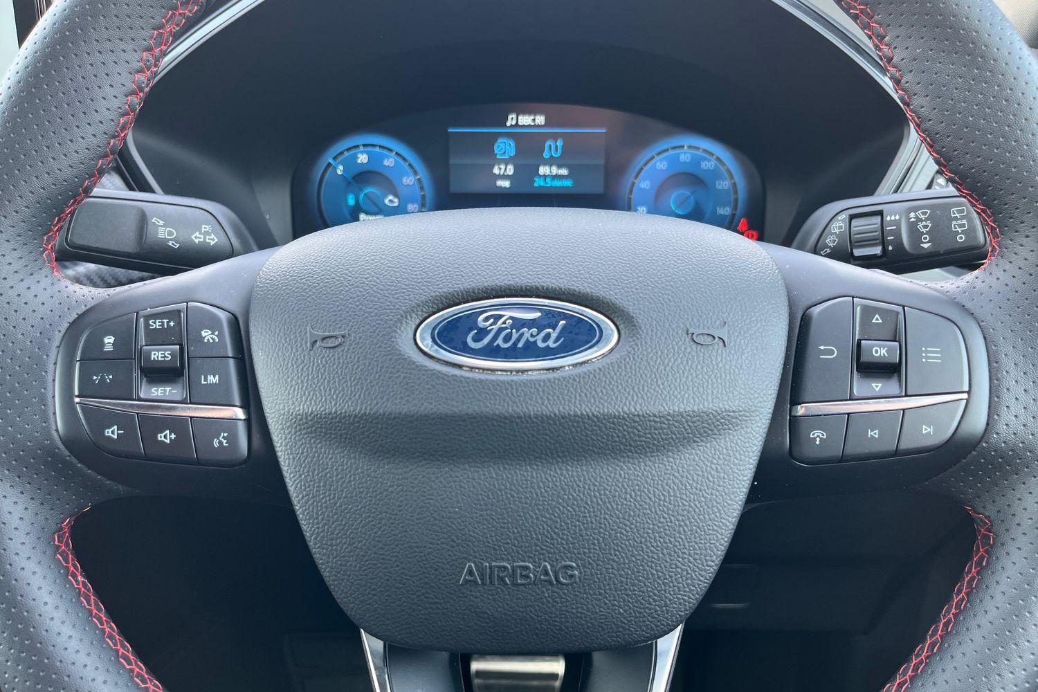 Ford KUGA Photo 11