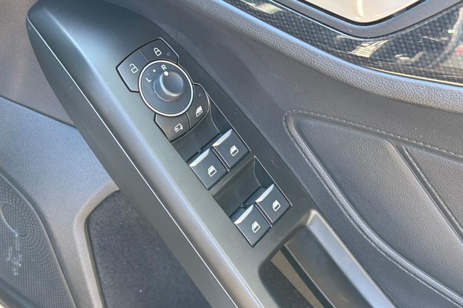 Ford FOCUS Photo autoimg-54cd18e0791fca3f8de605b64f2ca5fd5c7a5920.jpg