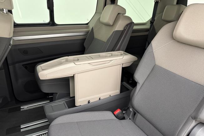 VOLKSWAGEN Multivan Photo 32
