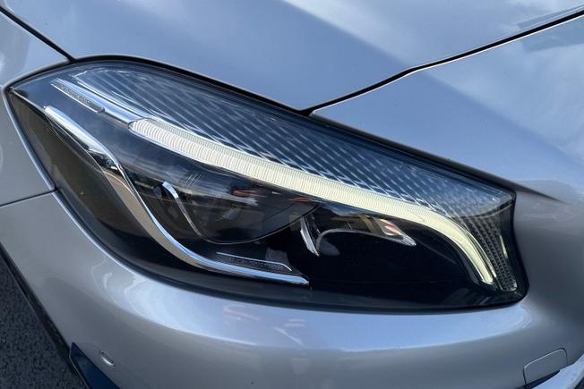 MERCEDES-BENZ A Class Photo 19