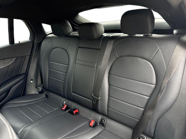 MERCEDES-BENZ GLC Photo 9