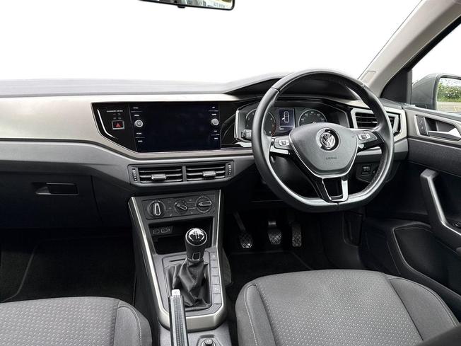 VOLKSWAGEN Polo Photo 11
