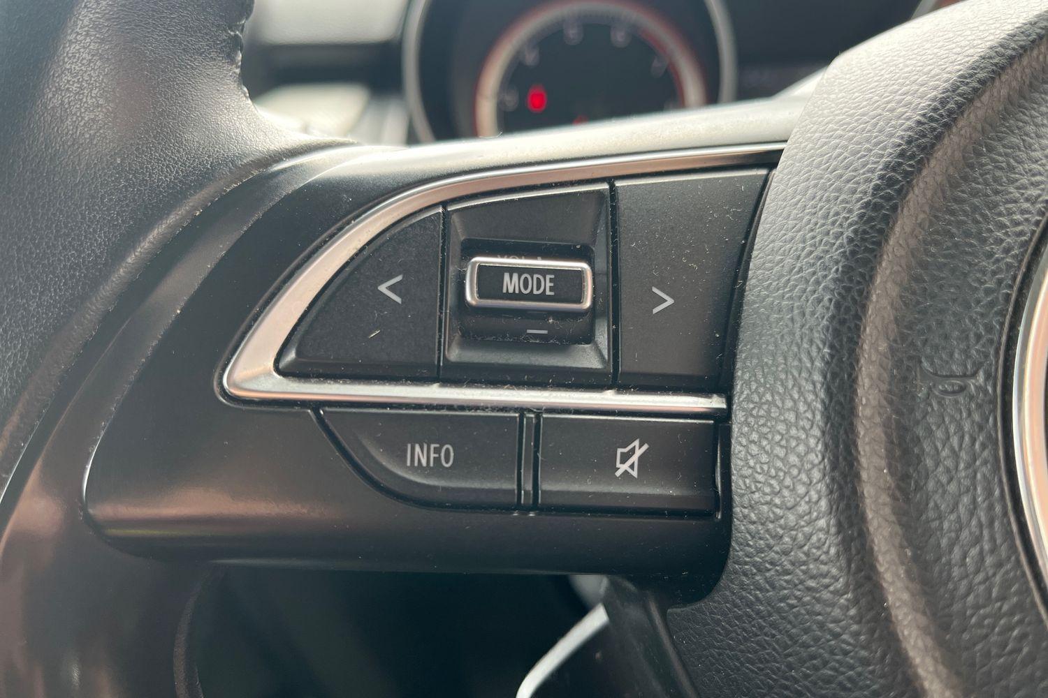 Suzuki SWIFT Photo 31