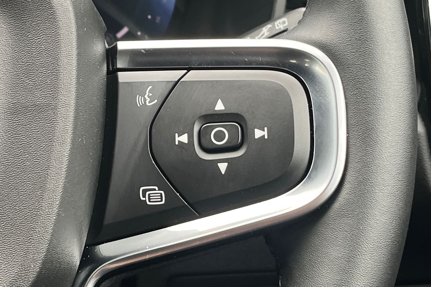 Volvo XC40 Photo 28