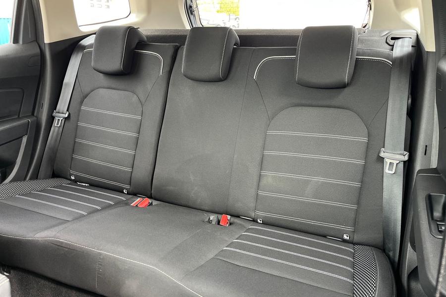 Dacia Duster Photo autoimg-54df9dcb2ba94d753abe20f99293913d9bea0b93.jpg
