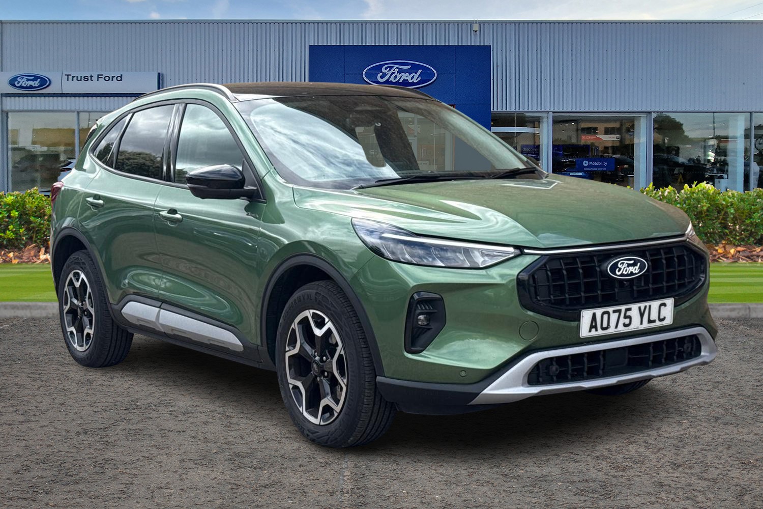 Ford KUGA Photo 0