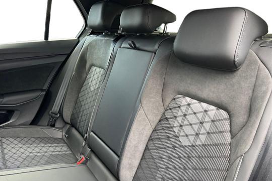 Volkswagen Golf Photo autoimg-54e9cd709e43fefaabd40762f0191eaee1ba4b36.jpg