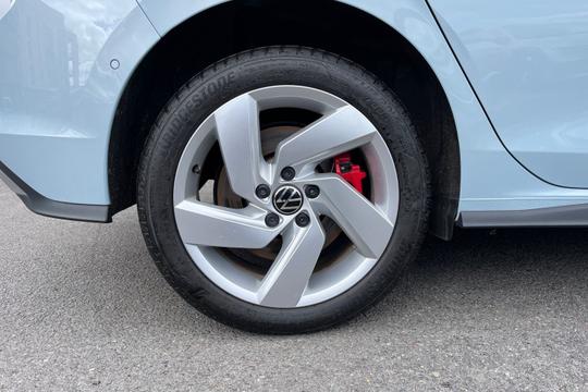 Volkswagen Golf Photo autoimg-54eef0c1037548ca3f10eef4ceec8aad192fe33a.jpg