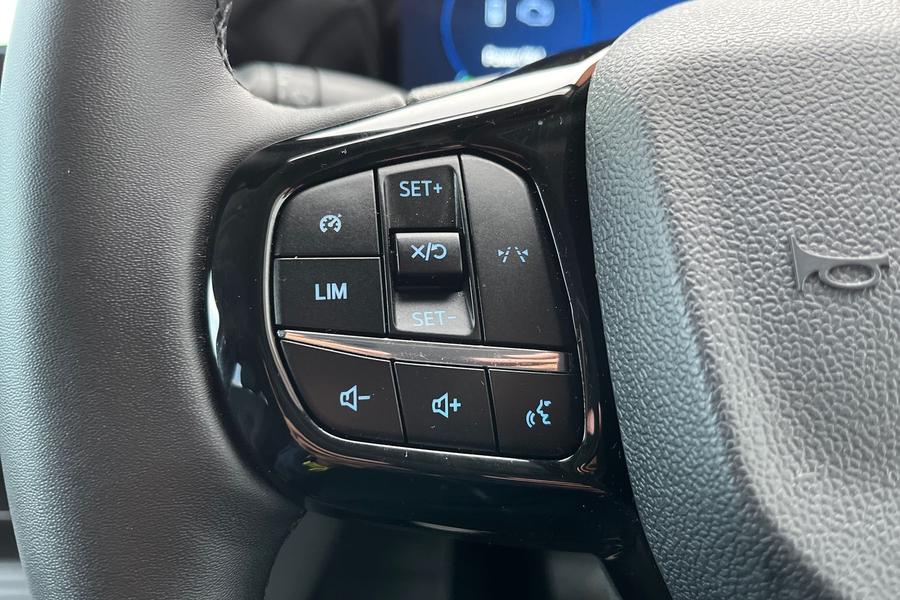 Ford TRANSIT CUSTOM Photo autoimg-54ef07029904255bf5f39c8ce94add0327b17914.jpg