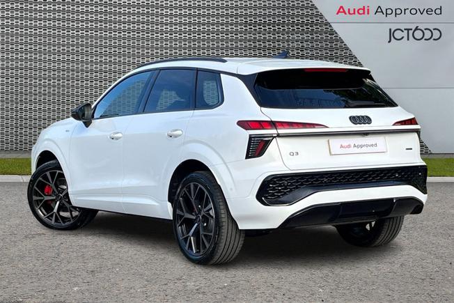 AUDI Q3 Photo 3