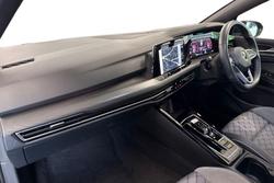 VOLKSWAGEN Golf Photo 2