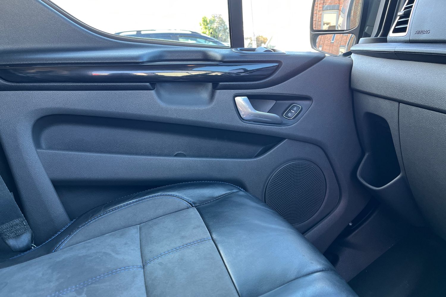 Ford TRANSIT CUSTOM Photo 34